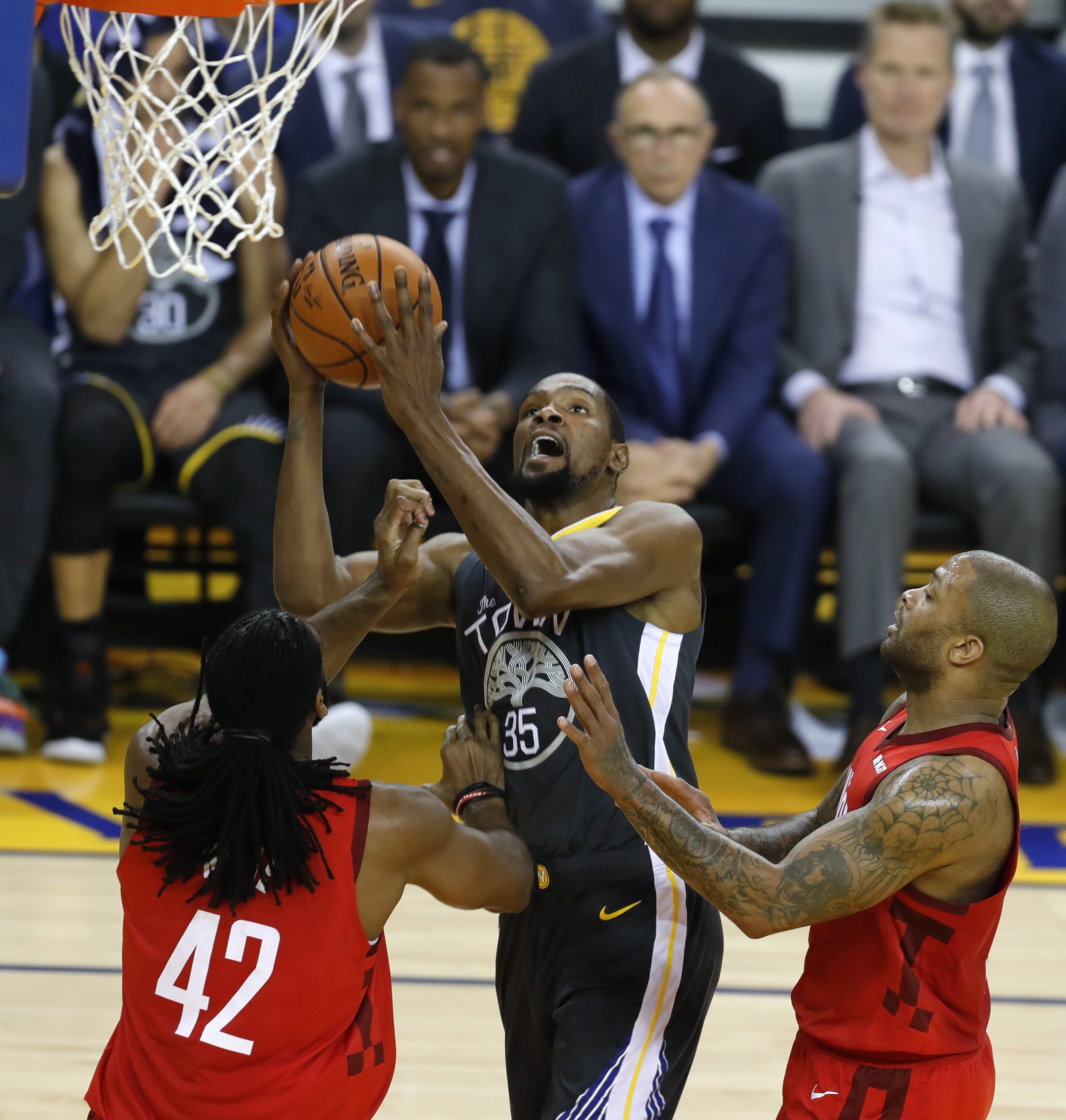 世俱杯奖金-俄罗斯篮球公开赛落幕，莫斯科火箭夺冠，球迷沸腾的简单介绍