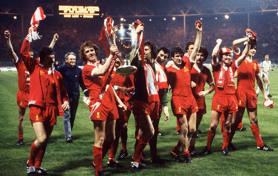 世俱杯改制-关于巴塞罗那迎战阿贾克斯，角逐如火如荼的信息