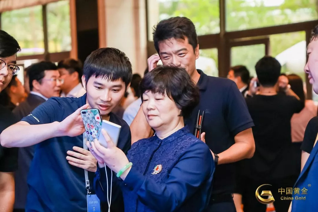 一场比赛掀起轰动让人津津乐道的简单介绍