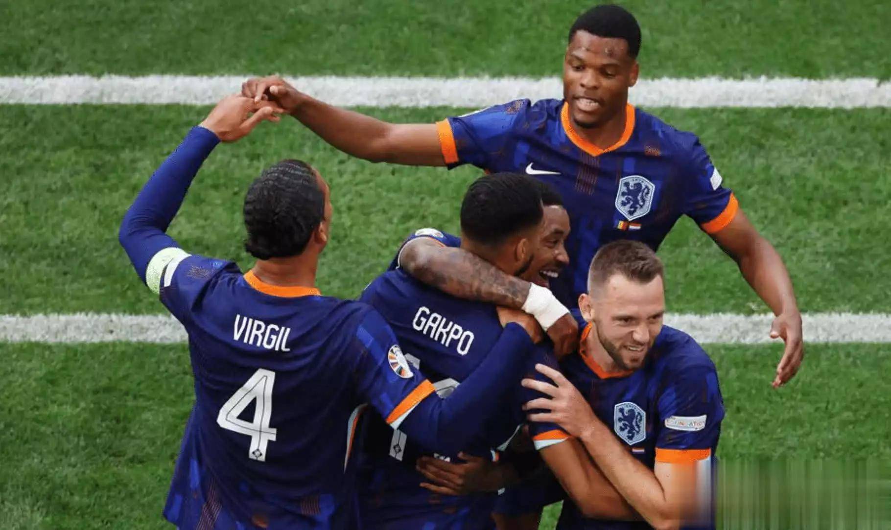 荷兰逆转意大利，晋级半决赛