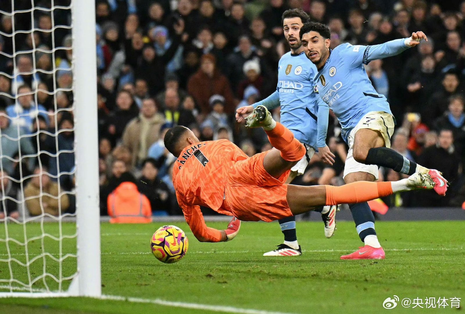 切尔西备战英超强敌，期待在场上斩获胜利的足球比赛的简单介绍