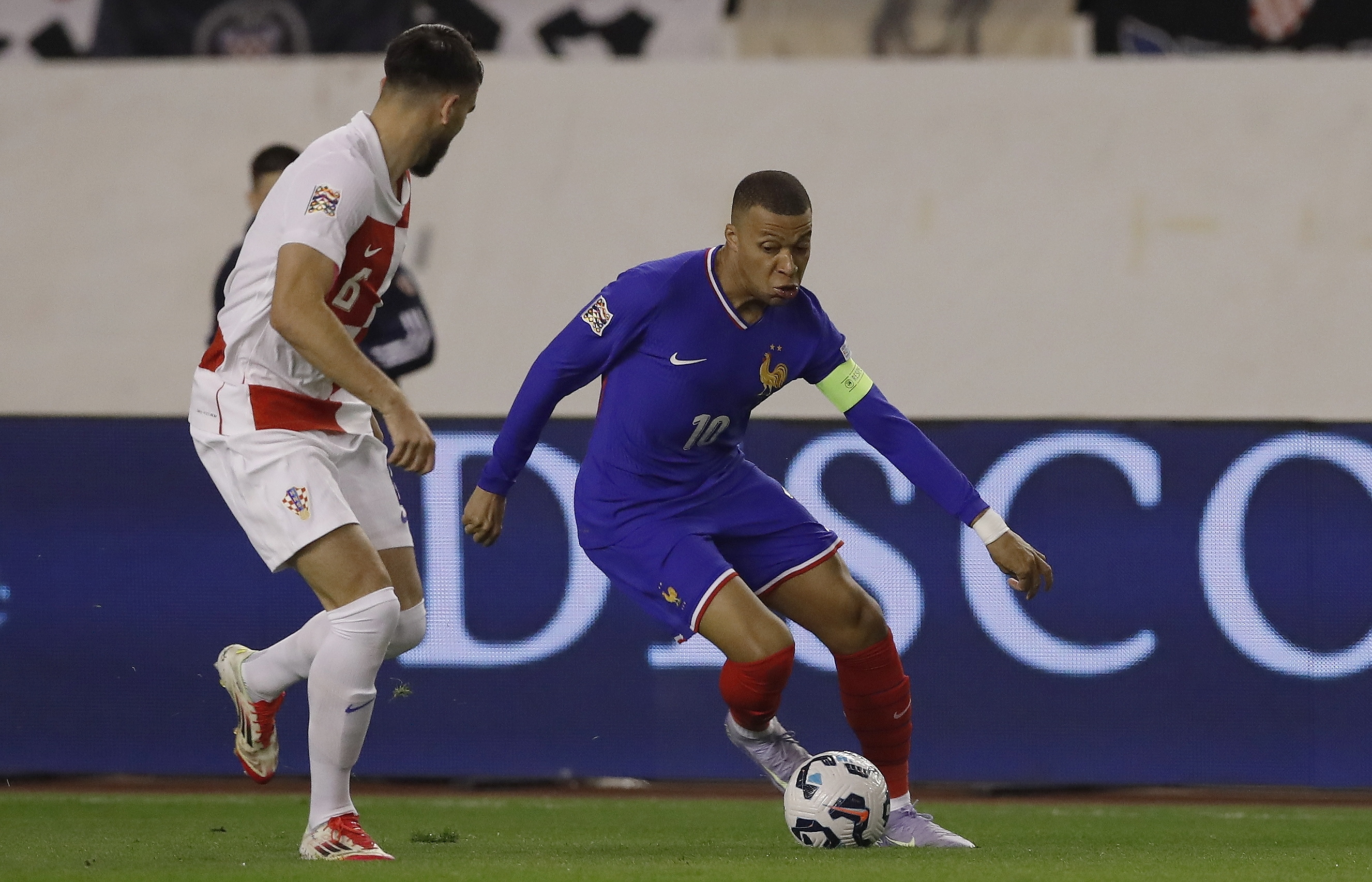 克罗地亚不敌荷兰，遗憾出局