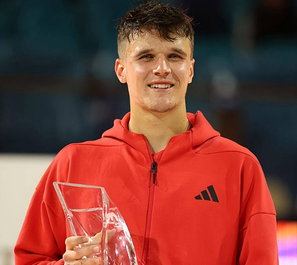 世俱杯直播-捷克选手实现射击比赛突破，夺得奖牌