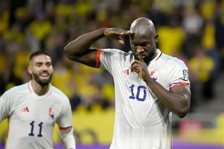 世俱杯2025-斯洛伐克队实现逆袭，成功进入下一轮比赛