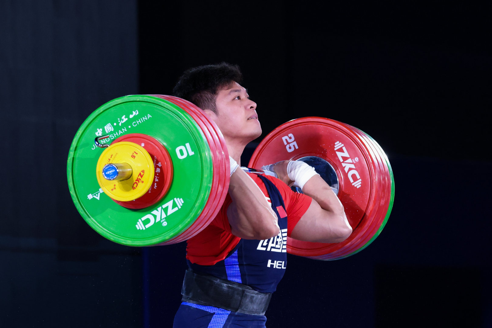 多米尼加举重名将刷新全新成绩获得金牌的简单介绍
