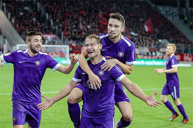 雷根斯堡无缘胜利，球员需要更大努力