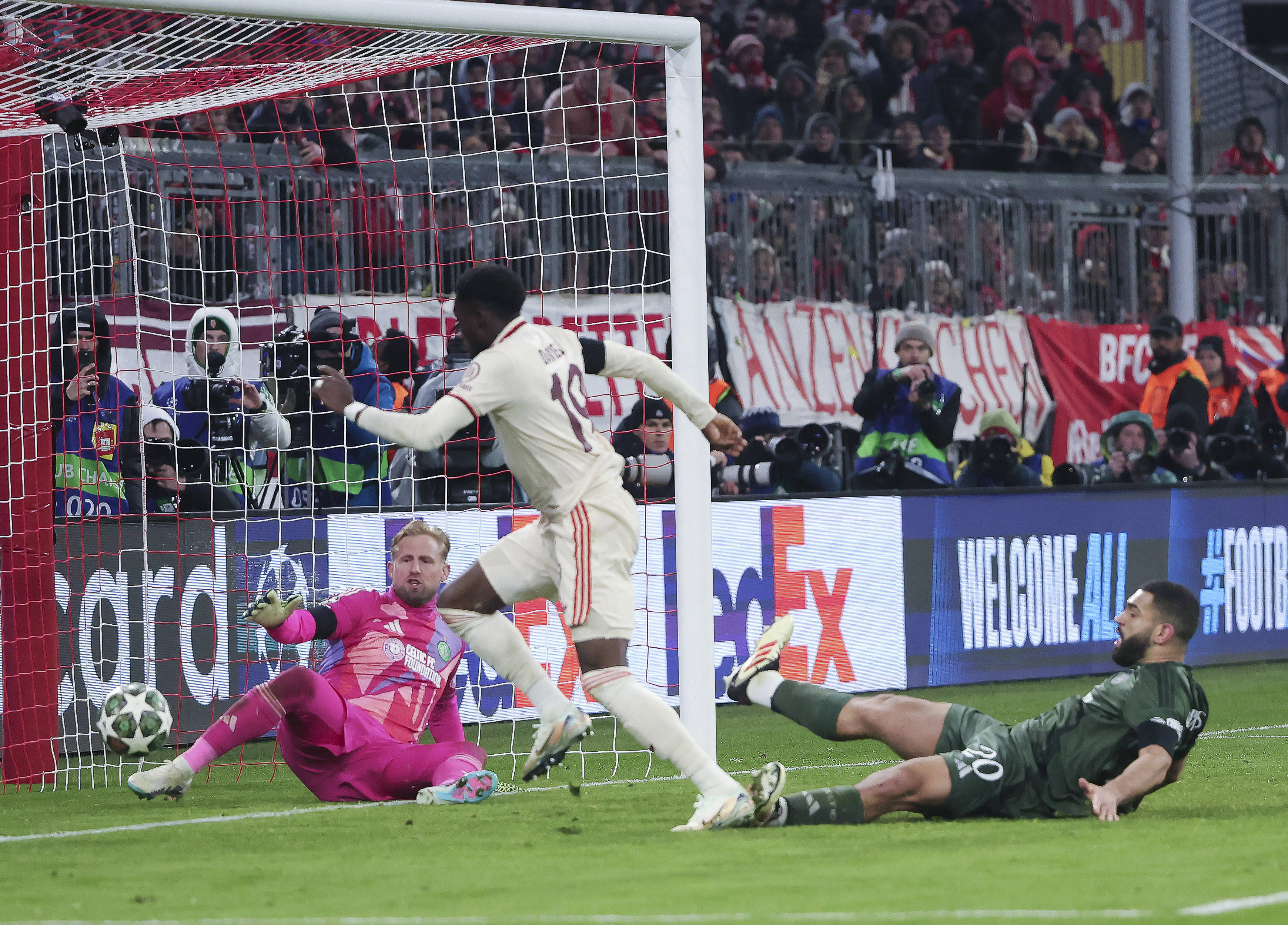 欧冠国家队全面斩获胜利，锁定欧锦赛决赛名额