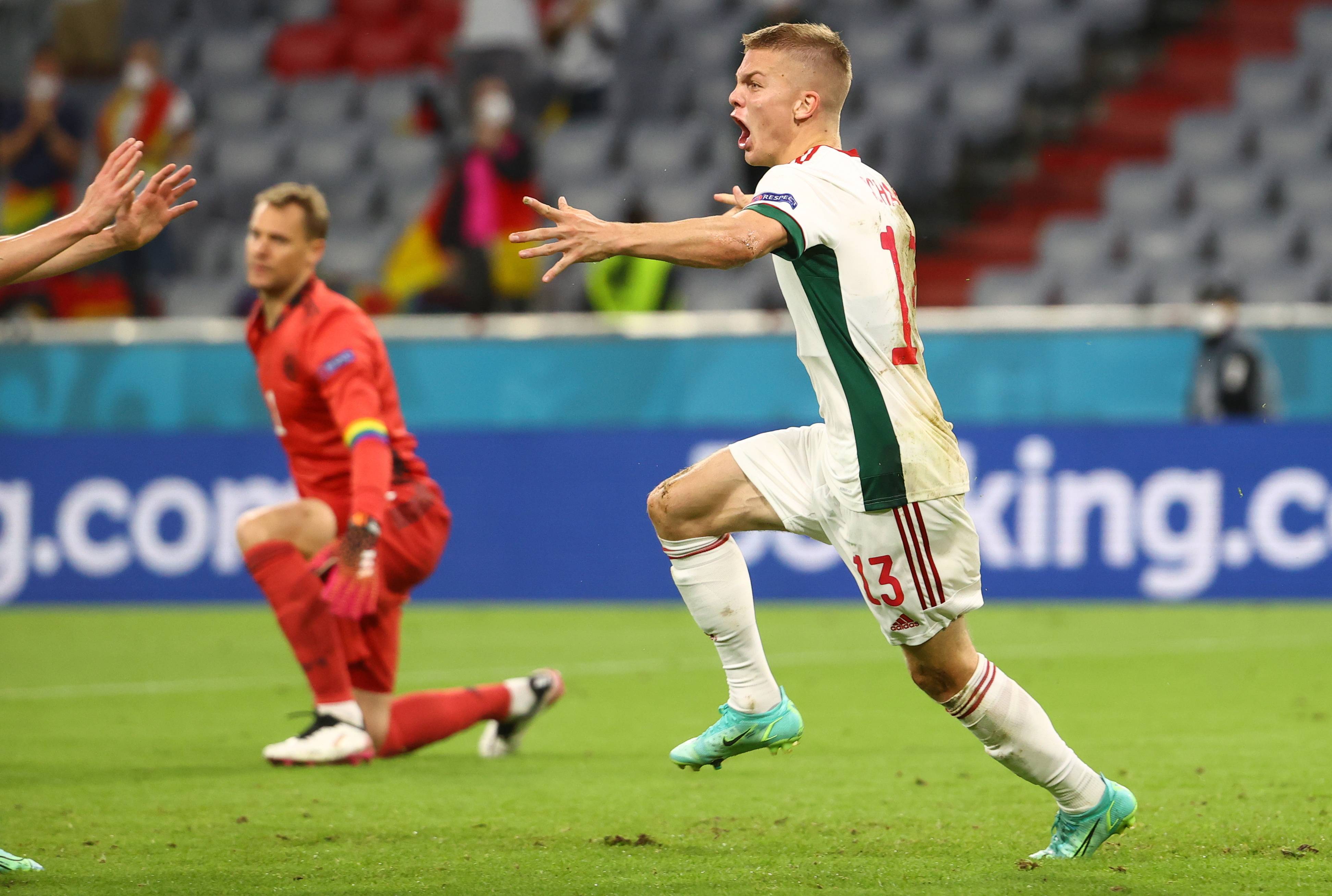 包含捷克-战平瑞典，欧预赛战况胶着积分领跑的词条