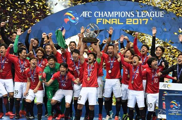 红色队在国际比赛中赢得胜利