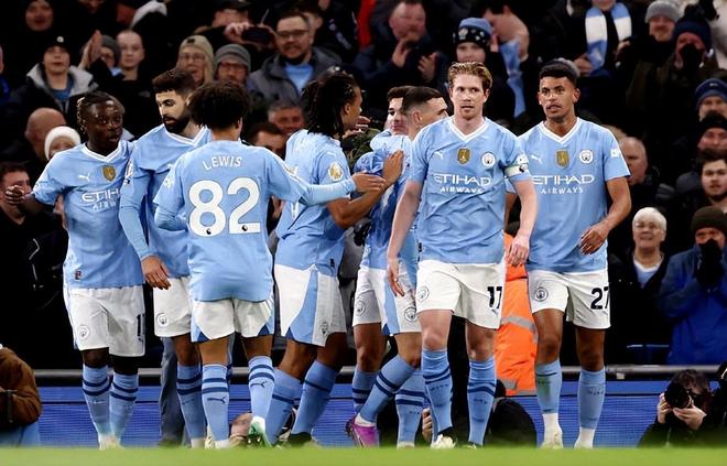 曼城连胜伯恩利，稳居联赛前四