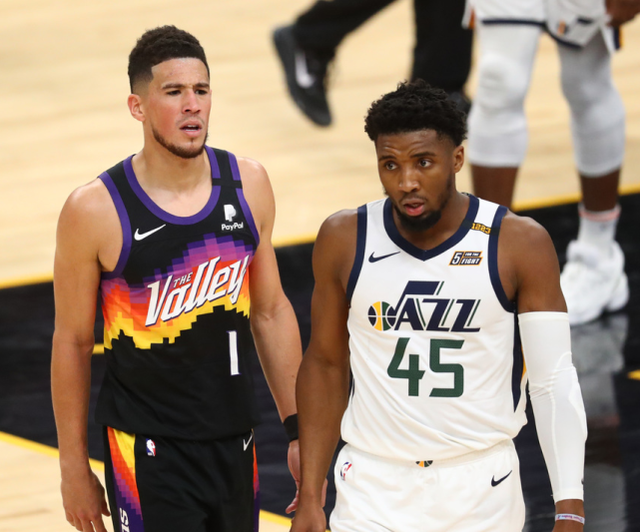 世俱杯决赛-SHR险胜HKA，Elk极限生还后反打峡谷大战四强赛，技惊四座