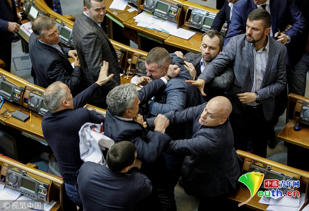 世俱杯直播-红蓝之战再次上演，胜负难料的简单介绍