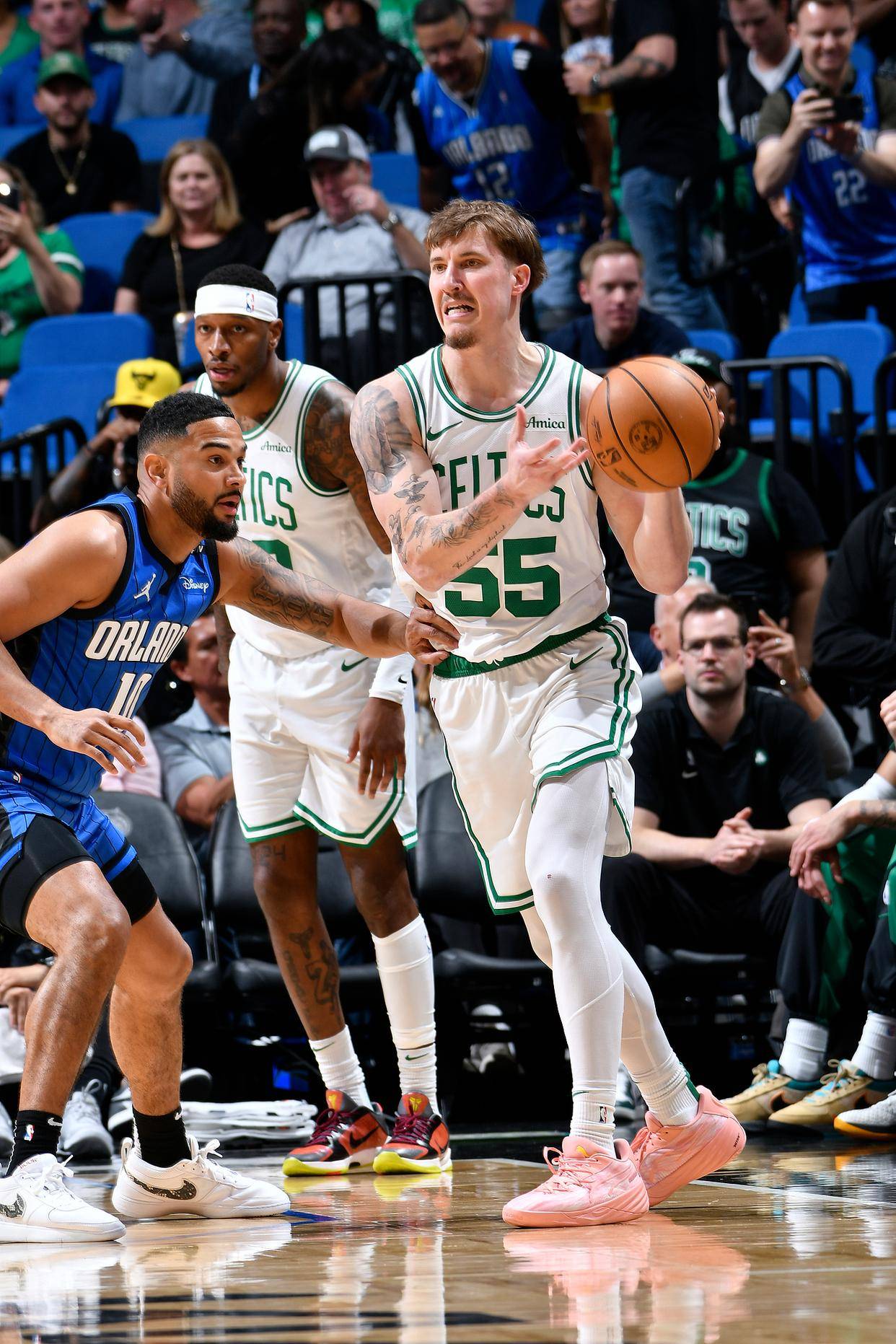 世俱杯时间-76人逆转凯尔特人，战绩领先系列赛