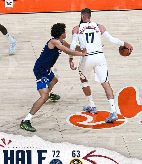 森林狼击败掘金，取得关键胜利