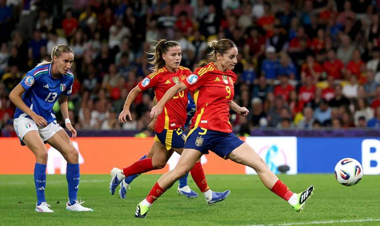 世俱杯时间-意大利女足战胜对手，晋级下一轮比赛