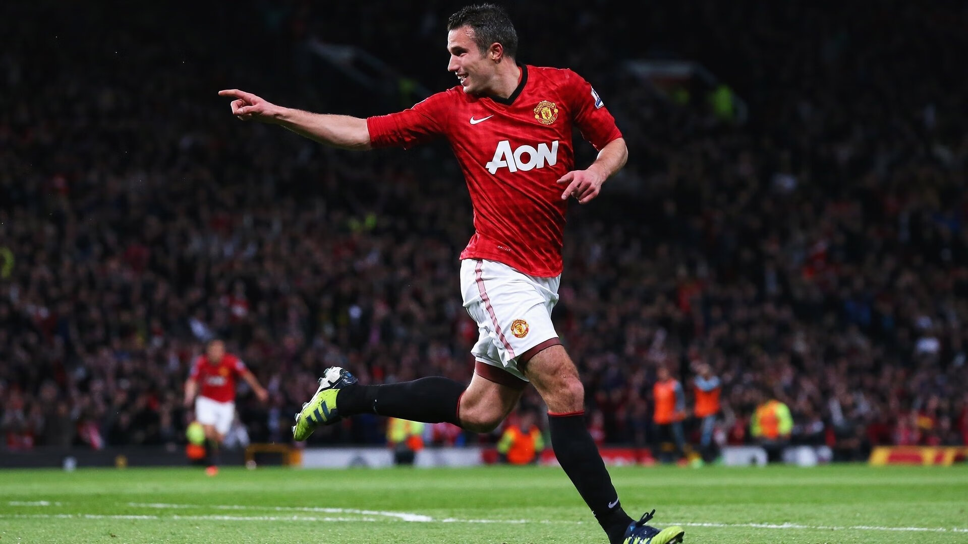 捍卫主场，从西决生死战的窒息攻防，到厄瓜多尔对巴黎说不的终极底牌